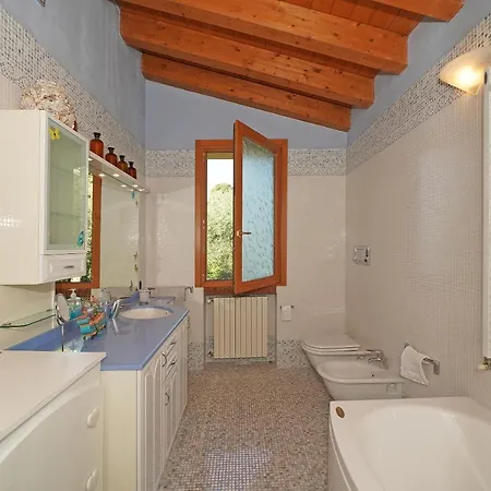 Βίλα Delia Gardone Riviera