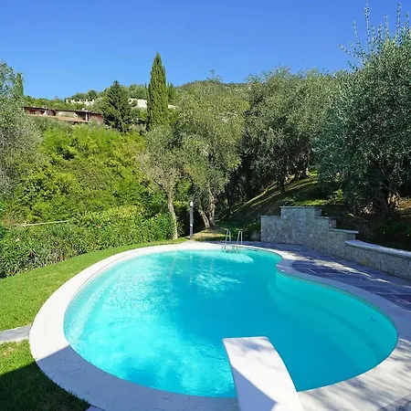 Delia Βίλα Gardone Riviera